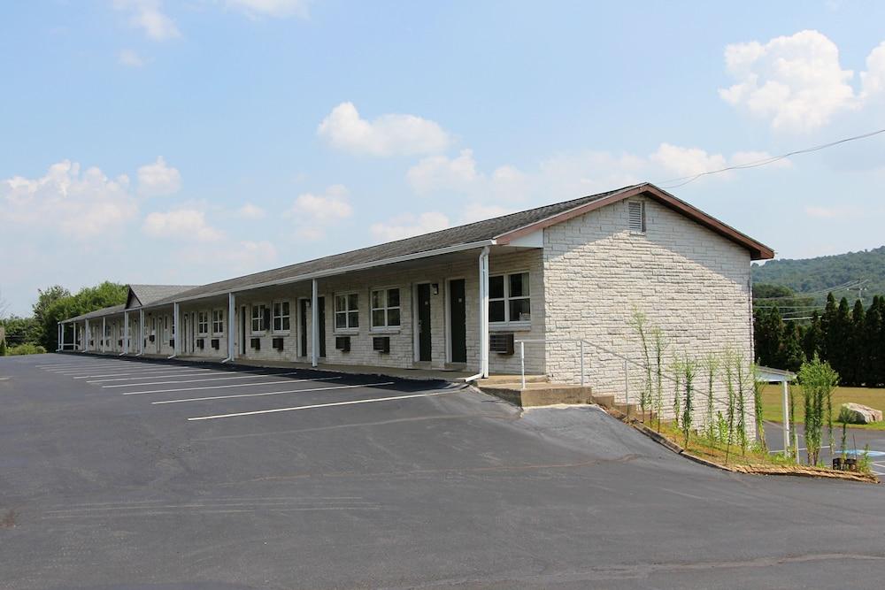 Knights Inn Pine Grove Pine Grove  Exterior foto