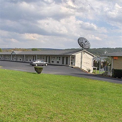 Knights Inn Pine Grove Pine Grove  Exterior foto
